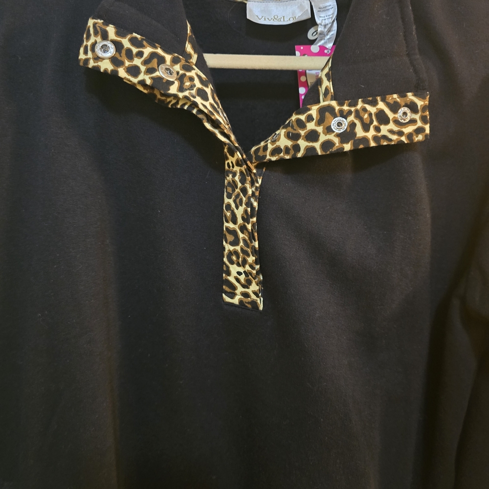 Black Long Sleeve Top Size L/XL with Leopard Print Accent NEW NEVER WORN